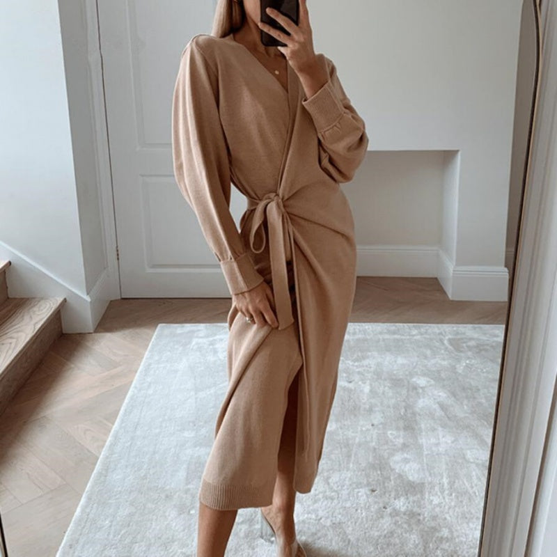 V-neck robe dress