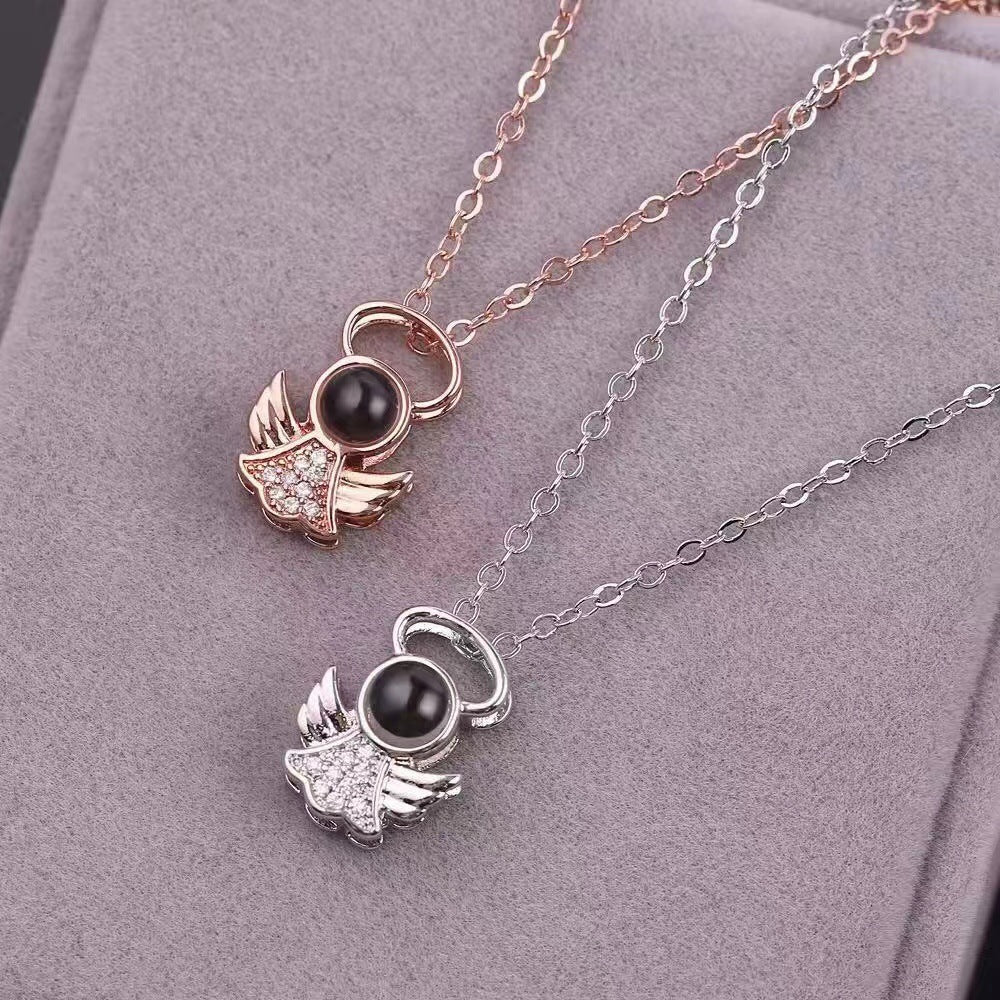 Collier de projection d'ange 100 langues pour femmes